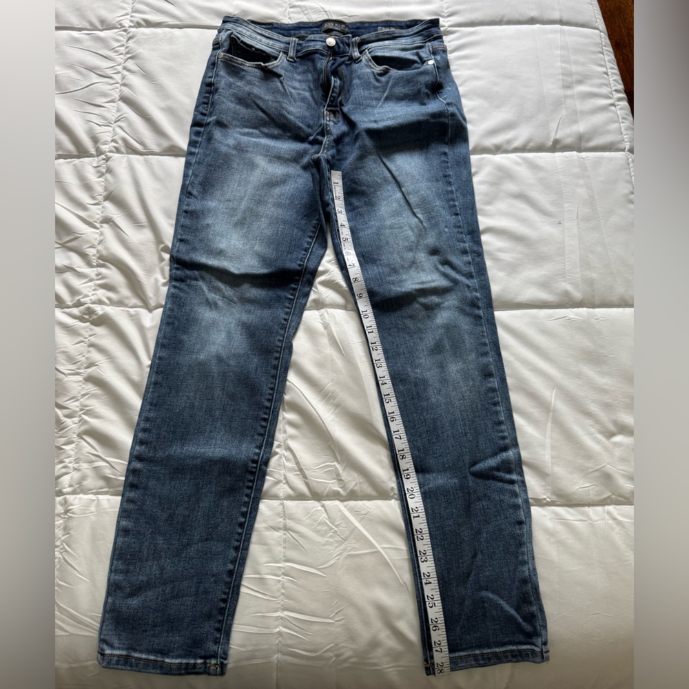 Judy Blue Straight Leg Slim Fit Jeans